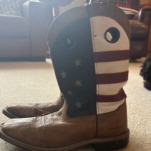 Ariat Kids Boots in Brown and Red